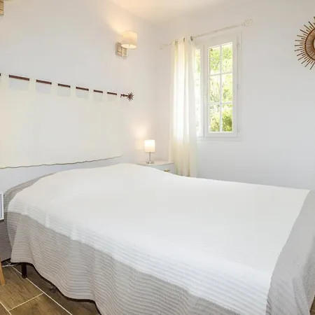 Scandola Apartment